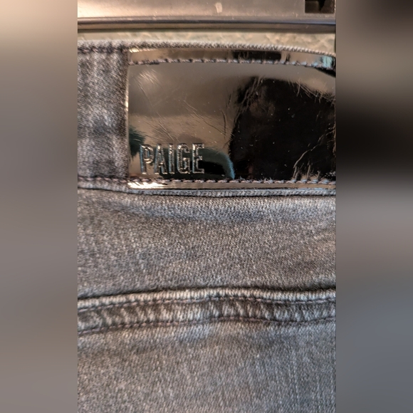 PAIGE Black Ankle Cropped Cindy Jeans - Picture 3 of 7